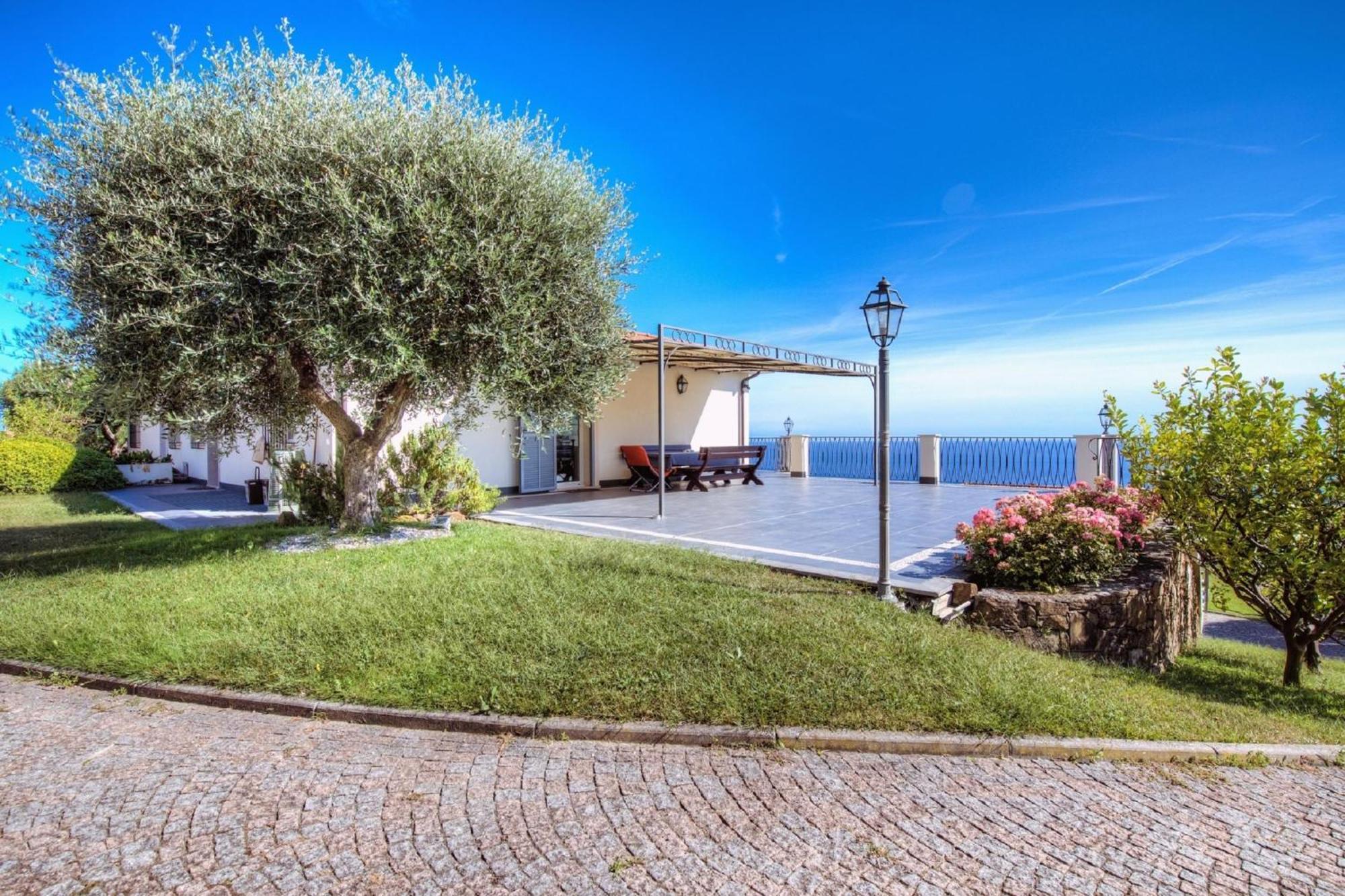 Villa Lucia Riviera Dei Fiori Pool - Happy Rentals San Remo Zewnętrze zdjęcie